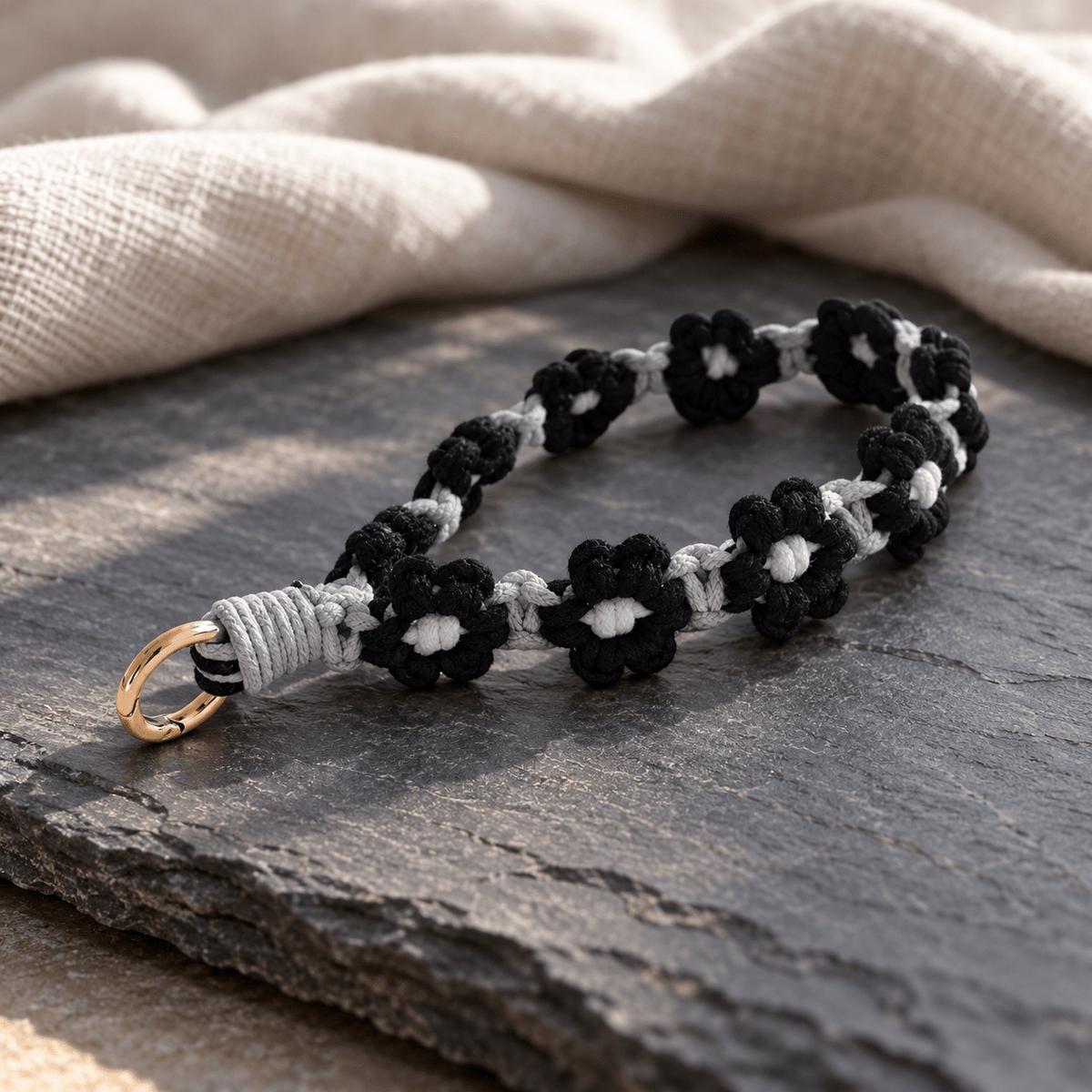 LE MACRAMÉ NOIR & GRIS -