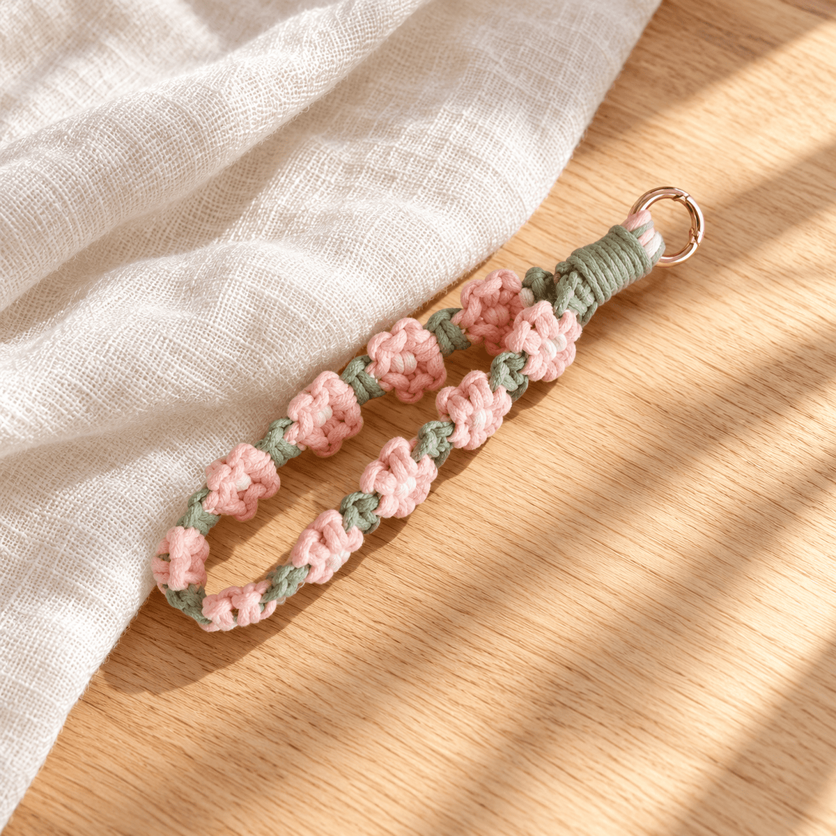 LE MACRAMÉ PRINTANIER -